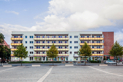 Auf der Facebook-Seite von „Architectural Uprising“ (International) erhielt der Post eines Vorher-Nachher-Vergleichs ...<br />