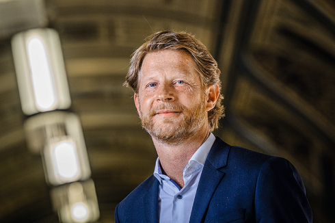 <strong>Michael Stötzer</strong> leitete von 2015 bis 2025 das Dezernat für Stadtentwicklung und Bau. Zuvor war er Amtsleiter im Hochbauamt. Stötzer ist Diplom-Ingenieur der Architektur und arbeitete vor seiner Verwaltungstätigkeit in verschiedenen Architekturbüros in Chemnitz.<br />