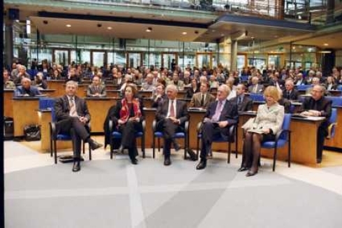 Der 1. Konvent tagte im April 2003 im ehemaligen Plenarsaal des Deutschen Bundestags in Bonn<br />