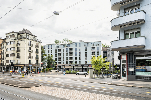Von der Brandschenke-strasse ist der Blick frei auf die Hoffassade des Neubaus.<span class="OffWhite"></span><br />
