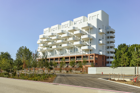 Der Neubau von Taillandier erhebt sich am südlichen Ende der „Piste de Géants“.<br />