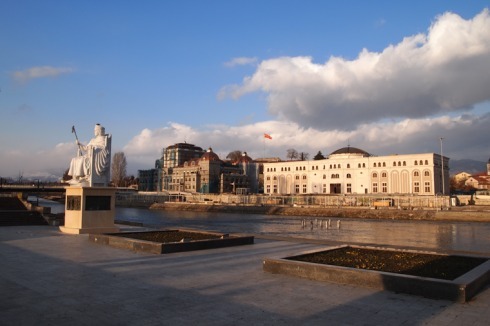 Neu: ein Heiliger, ein Theater und ein Museum.<br />