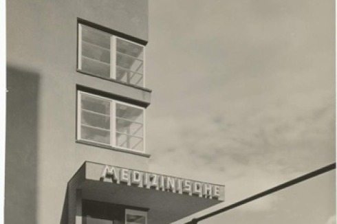 Maximilian Worm &amp; Karl Krayl, Badeanstalt der allgemeinen Ortskrankenkasse, Magdeburg, 1926 bis 1927<br />