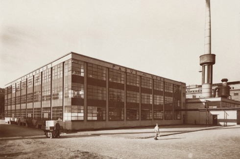 Fagus-Werk, Alfeld (Leine), 1911-1914, Architekten: Walter Gropius und Adolf Meyer<br />