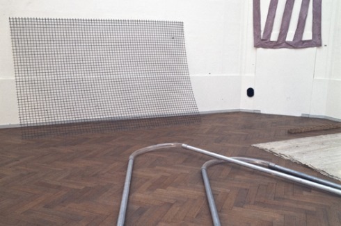 Original: Arbeiten von Bill Bollinger, Richard Artschwager, Richard Tuttle and Eva Hesse<br />