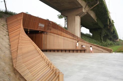 Lokaldesign, Haewon Shin, Hangang Fußgängerunterführung_Seongsan Seoul, Südkorea, 2008–2009<br />