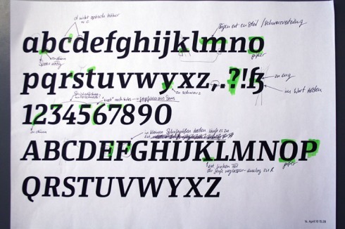 Schräg oder gerade? Ein Arbeitsblatt aus der Korrekturphase von „BER Serif Italic“<br />