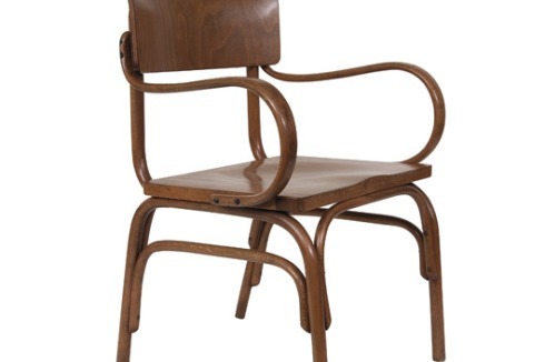 In dieser Zeit wurde Kramer unter dem Siedlungsdezernenten Ernst May der "Möblierer" des Neuen Frankfurt (Stuhl B 403 F, Thonet 1927).<br />