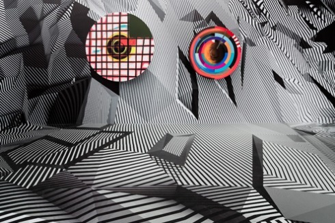Large Cuckoo clock, 2009 (Ø 130 x 40 cm, Aluminium, Elektronik, Montana Color) und Small Cuckoo clock, 2009 (Ø 100 x 40 cm)<br />