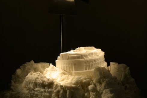 "Babel Fat Tower" (2010) von Ràul Ortega Ayala<br />