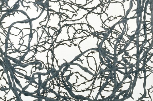 "Stachel" (Ausschnitt) . Adriana Czernins Aquarell wirkt wie eine Dornenhecke und entpuppt sich auf den zweiten Blick als Stacheldrahtverhau.<br /><a href="http://www.ifa.de/ausstellungen/dt/ifa-galerie-berlin/" >ifa-Galerie Berlin</a><br />