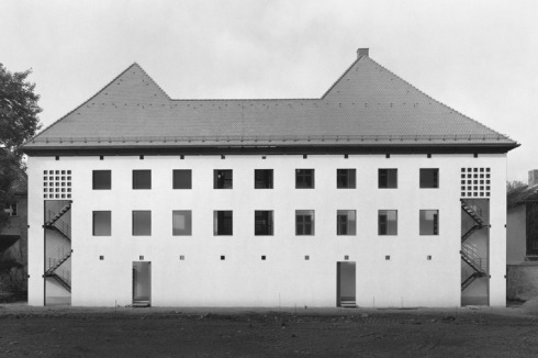 Ursprünglich bestand das Waisenhaus aus zwei Gebäuden, die im 18. Jahrhundert verbunden wurden.<br />