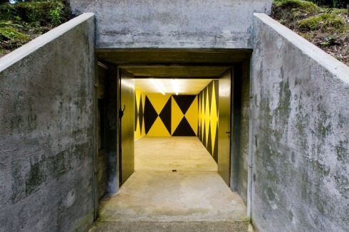 "Tatort" Wandmalerei, b-05 Kunst- und Kulturzentrum, Montabaur, 2010<br />