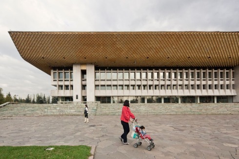 Der ehemalige Lenin-Palast (heute: Palast der Republik) in Almaty, Kasachstan.<br />