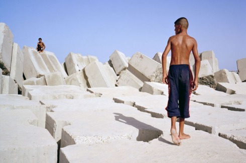 Attia Kader, Rochers Carrés, 2009_3, Courtesy The artist and Galerie Christian Nagel, Berlin Köln Antwerpen<br />