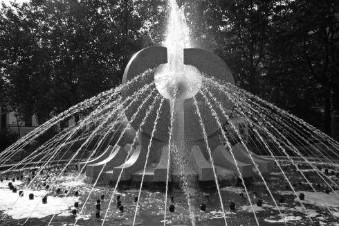 Friedrich Kracht: Brunnen am Neustädter Markt in Dresden, 1979<br />