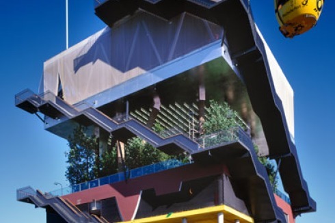 2000: Die „gestapelten Landschaften“ von MVRDV waren eine Attraktion der Weltausstellung.<br />