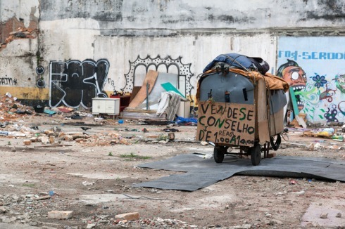 Brache in der Nähe des<br /><a href="https://maps.google.de/maps?q=-23.533805,-46.641019&num=1&t=h&z=20" >Praça Júlio Prestes</a><br />