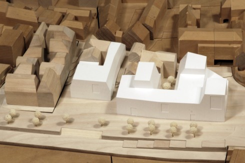 "Der Museumsneubau nimmt in Höhe und Kubatur die Massstäblichkeit der vorhandenen Situation auf."<br />