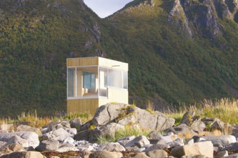 Grunnfør Bicycle Shelter von 70°N arkitektur in Austvågøy, Norwegen (2005)<br />