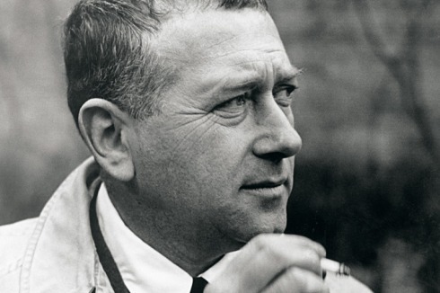 1924 legt der geborene Ungar Marcel Lajos Breuer am Bauhaus in Weimar erfolgreich seine Gesellenprüfung zum Tischler ab.<br />