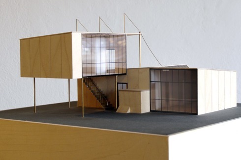 ... und das Einzelhaus „BAMBOS 1“ (Rekonstruktion von Henning Seilkopf, 2002). Die Entwürfe werden allerdings nicht realisiert.<br />