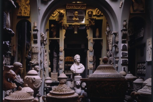 Sir John Soane's Museum: Die Kuppel mit Sir Francis Chantrey's Büste von Sir John Soane<br />