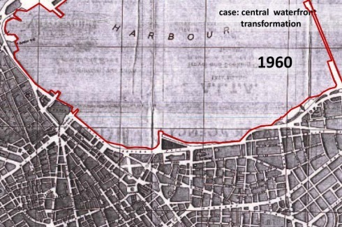 Nach der Machtübernahme durch Gaddafi ist die italienische Stadt an vielen Stellen übel zugerichtet worden. Entlang der Uferpromenade wurden zahlreiche repräsentative Bauten geschliffen, ...<br />