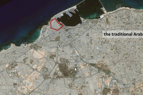 Am Hafen, der auf Phönizier, Karthager und Römer zurückgeht, liegt die ummauerte arabische Medina.<br />
