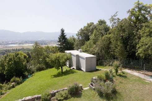 Kategorie 2 (Unter 100 Quadratmeter): Gartenhaus in Genf von Dreier Frenzel Architek­ten, Lausanne<br />