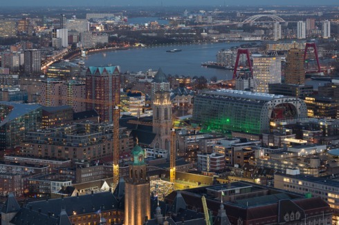 Die Konstruktion der gigantischen Markhalle von MVRDV besteht aus Bögen von 110 Metern Länge, 70 Metern Breite und 40 Metern Höhe. Sie ist seit 2009 in Bau und soll in diesem Jahr fertig werden.<br />