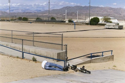 Dirt Field, aus der Serie: Trona, 2008<br />