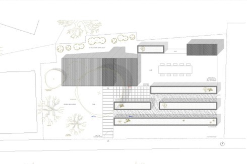 Der Lageplan: Das Haus ist an der nordwestlichen Ecke platziert, die ehemalige Bodenplatte wird zur Terrasse, lineare Hochbeete nehmen den Aushub auf.<br />
