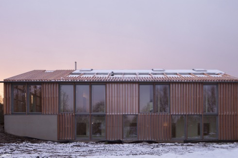 Anerkennung: Überformung und energetische Sanierung eines Hauses in Heroldsberg<br />