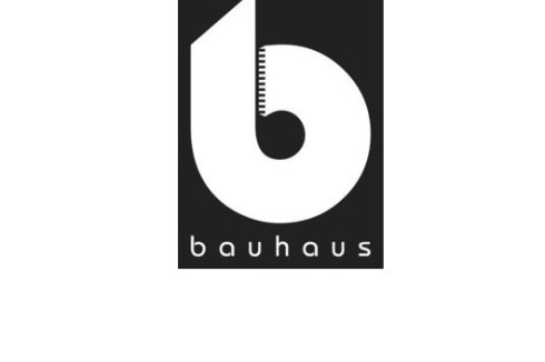 Im "Bauhaus Cardiff" kann man sich die Haare schneiden lassen.<br /><a href="http://www.hairbauhaus.com/" >www.hairbauhaus.com</a><br />