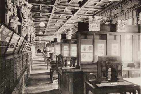 Architektursammlung der Technischen Hochschule München 1917 in: Die K. B. technische Hochschule München. Denkschrift zur Feier ihres 50-jährigen Bestehens 1868-1918, München 1917<br />