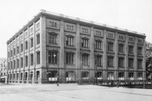 Die Bauakademie in Berlin, nach einem Entwurf von Karl Friedrich Schinkel 1832-36 erbaut, ...<br />