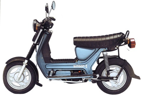 1985: Motoroller SR 50, VEB Fahrzeug- und Jagdwaffenwerk Ernst Thälmann Suhl von Clauss Dietel/Lutz Rudolph<br />