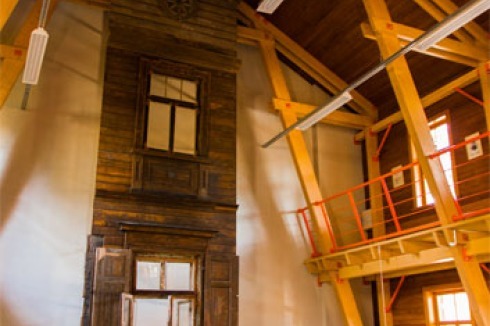 Im kommunalen Info-Zentrum „Koka Riga“ (Hölzernes Riga) finden Ausstellungen statt.<br />
