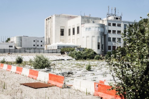 Centro Congressi und Palazzo di Cinema am Lungomare Marconi; Leben erwacht hier nur zu den Filmfestspielen<br /><br />