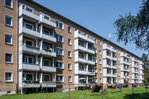 Um die wachsende Zahl von Beschäftigten unterzubringen, wurden in Riemserort auch Geschosswohnungsbautypen errichtet<br />