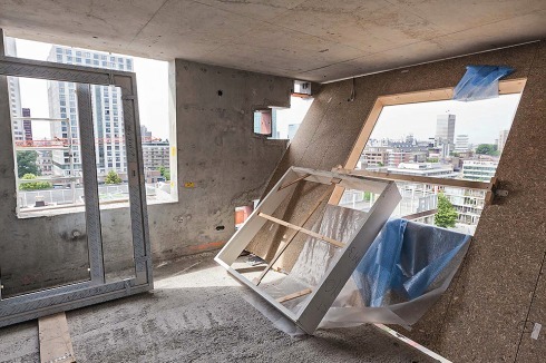 Eine Wohnung mit Innenfenster im Rohbau<br />