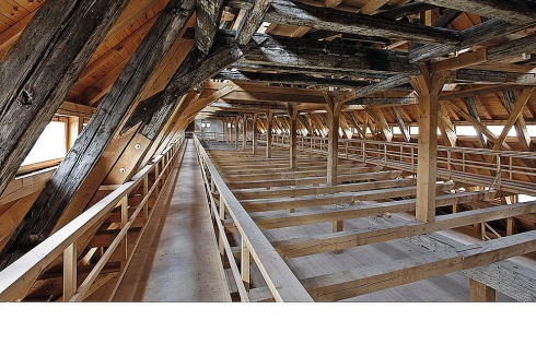 Dachstuhl des Niederen Kornhauses in Zwickau, erbaut 1480/81<br /><span class="OffWhite"></span><br />