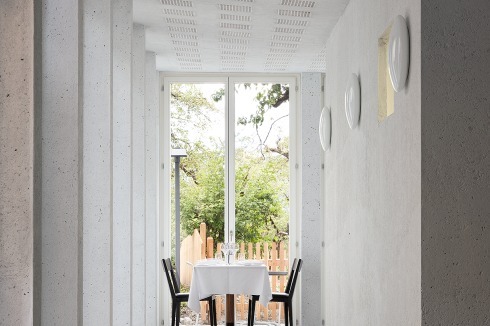 Der Weg ins Restaurant<br />