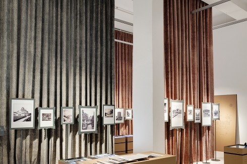 <span class="Bold">Blick in die Ausstellung</span> <br />