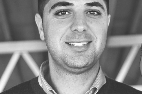 <strong>Jack Nassar</strong> studierte Betriebswirtschaft in Bir Zait, danach u.a. zuständig für „Gaza Nothilfe und Wiederaufbau“ im Büro des palästinensischenPremiers; seit Ende 2009 leitet er das Büro von Bashar Masri, dem Vorstandschef von Massar International<br />
