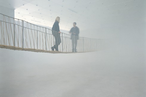 <strong>The Mediated Motion</strong>  (Kunsthaus Bregenz, Austria, 2001)<br />
