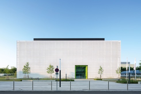 Der grün gerahmte Eingang soll an das „satte Grün der Campuswiesen“ anknüpfen.<br />