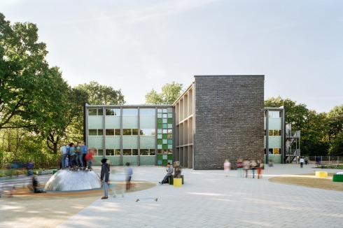 Drei Schultypen entwickelte Hamburgs ehemaliger Baudirektor Paul Seitz: Pavillon-, Kreuz- und Wabenschule. <br />