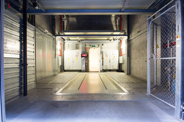 Übergabestation auf Straßenniveau: der Parksafe 580